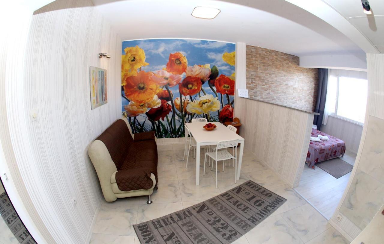 Colored House Apartments Sofia Bagian luar foto